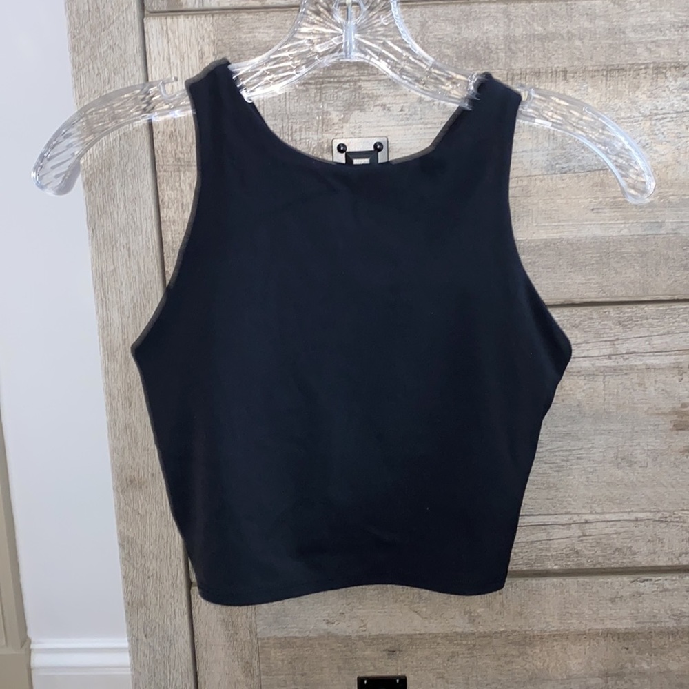 Athleta Conscious Crop Sports Bra